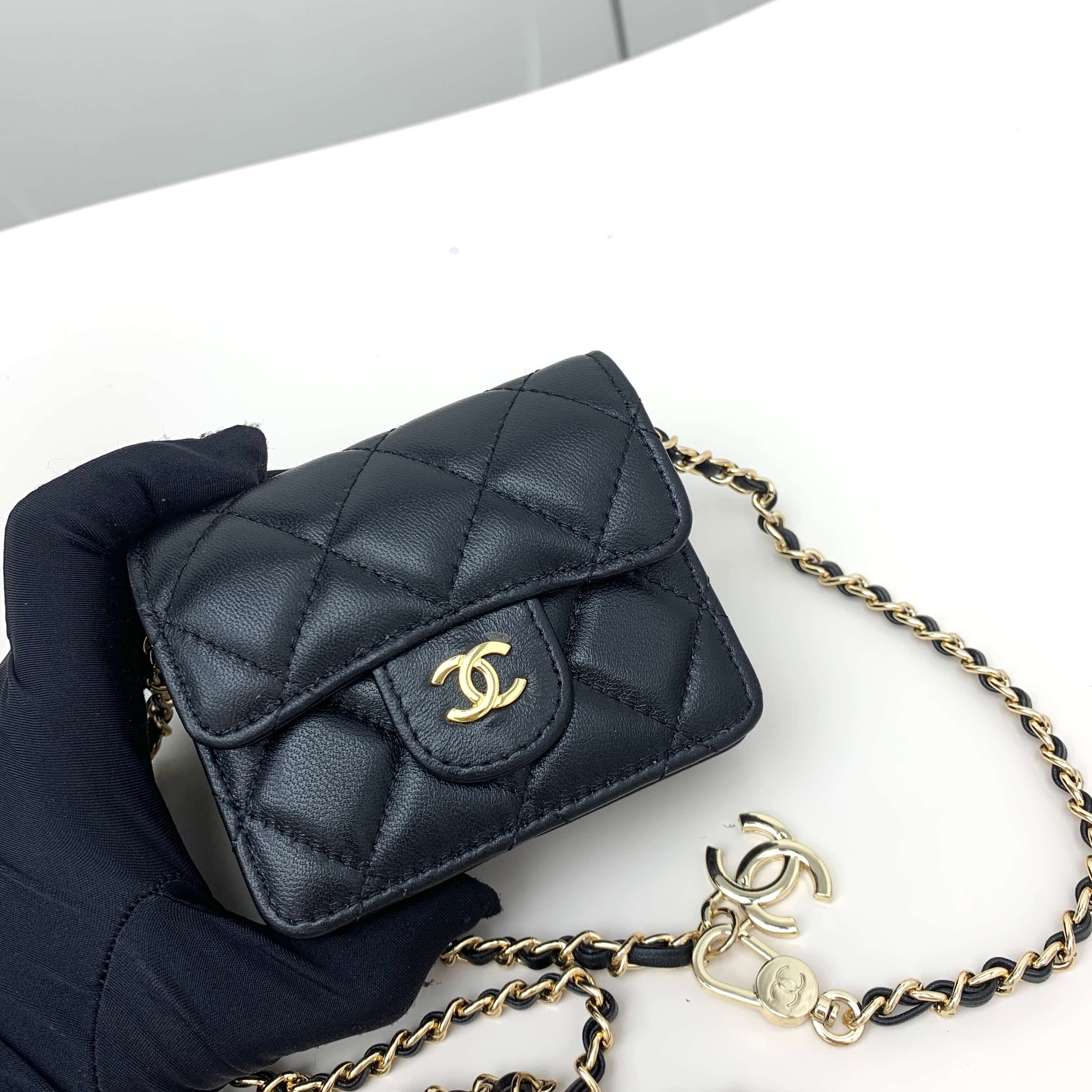Chanel Boy – Noir & Or Vieilli