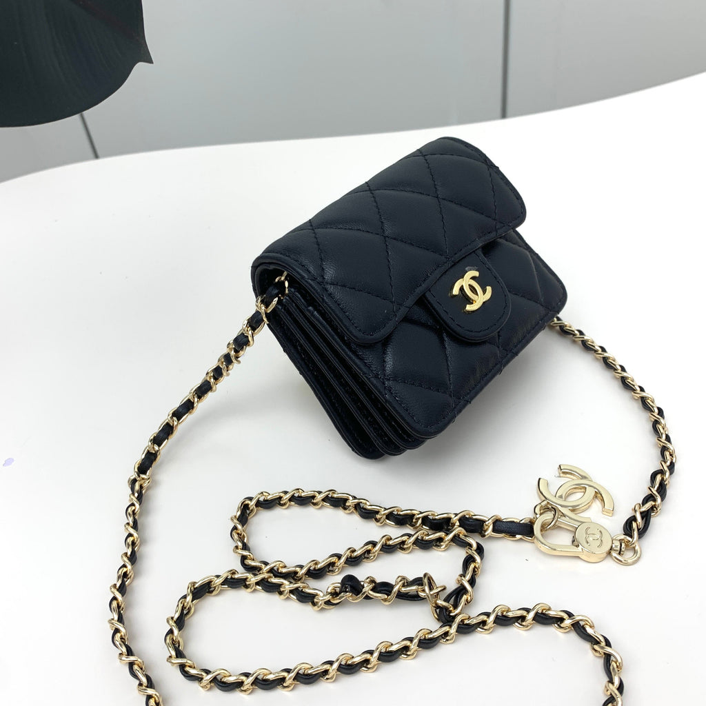 Chanel Boy – Noir & Or Vieilli