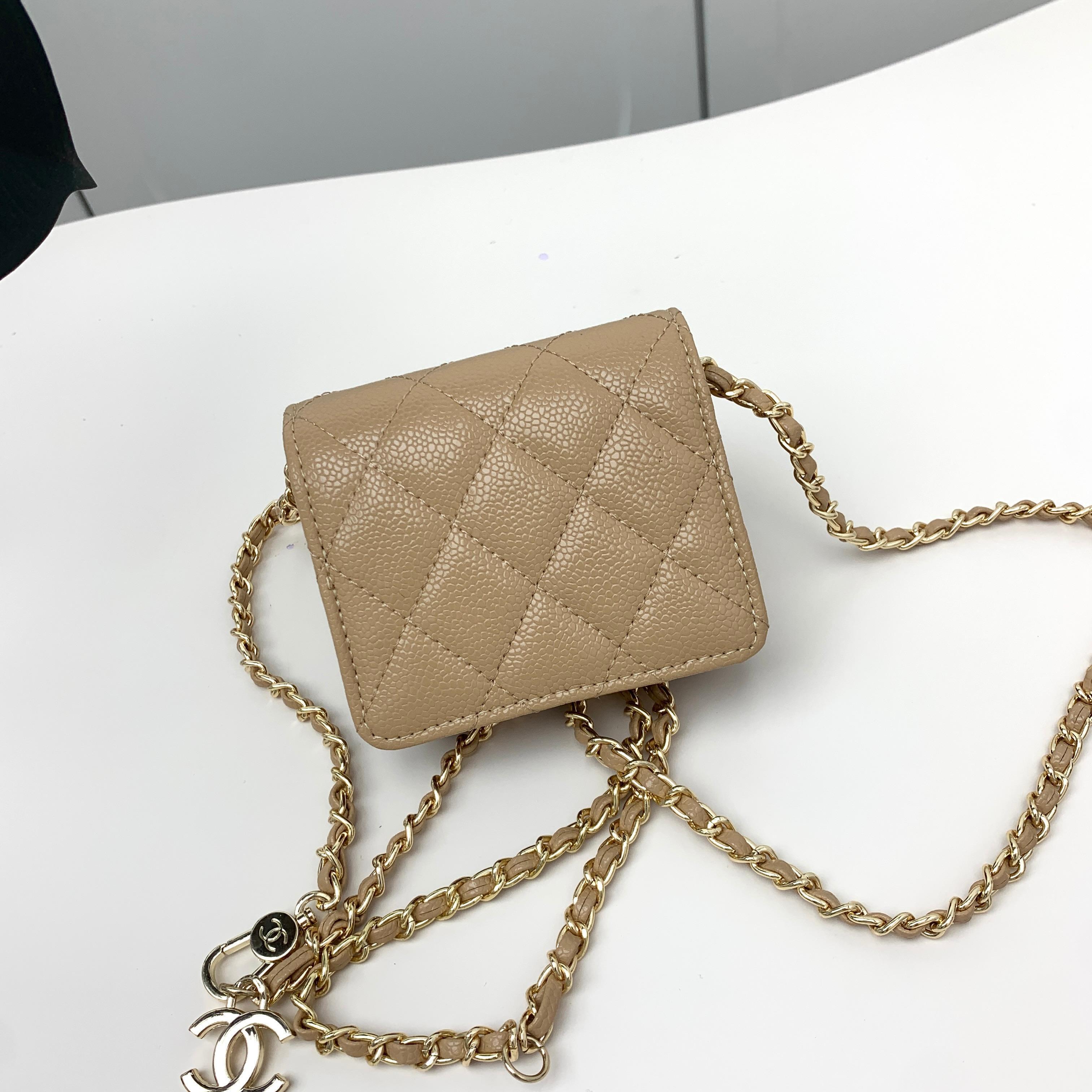 Chanel Boy – Beige & Or Vieilli