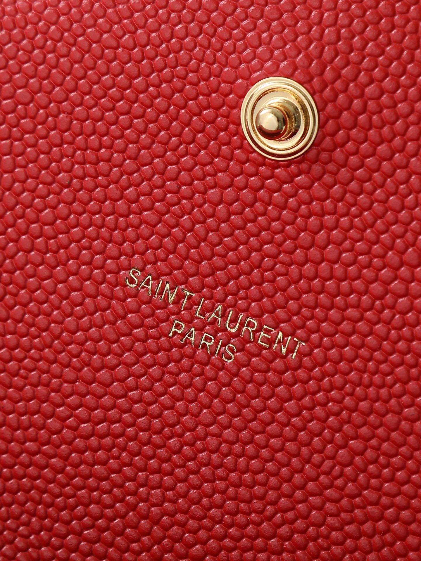 Yves Saint Laurent "Kate" – Rouge Passion