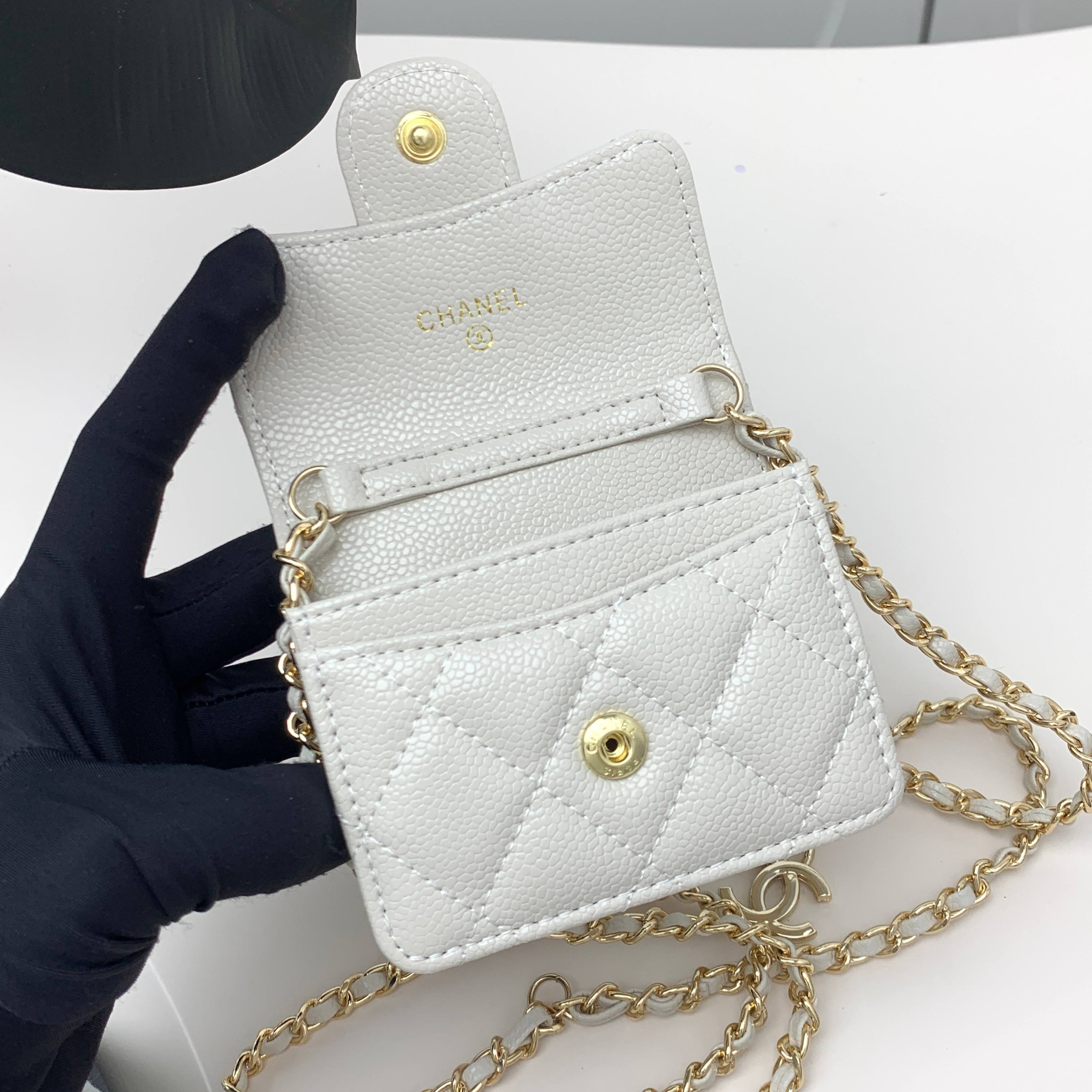 Chanel Boy – Blanc & Or