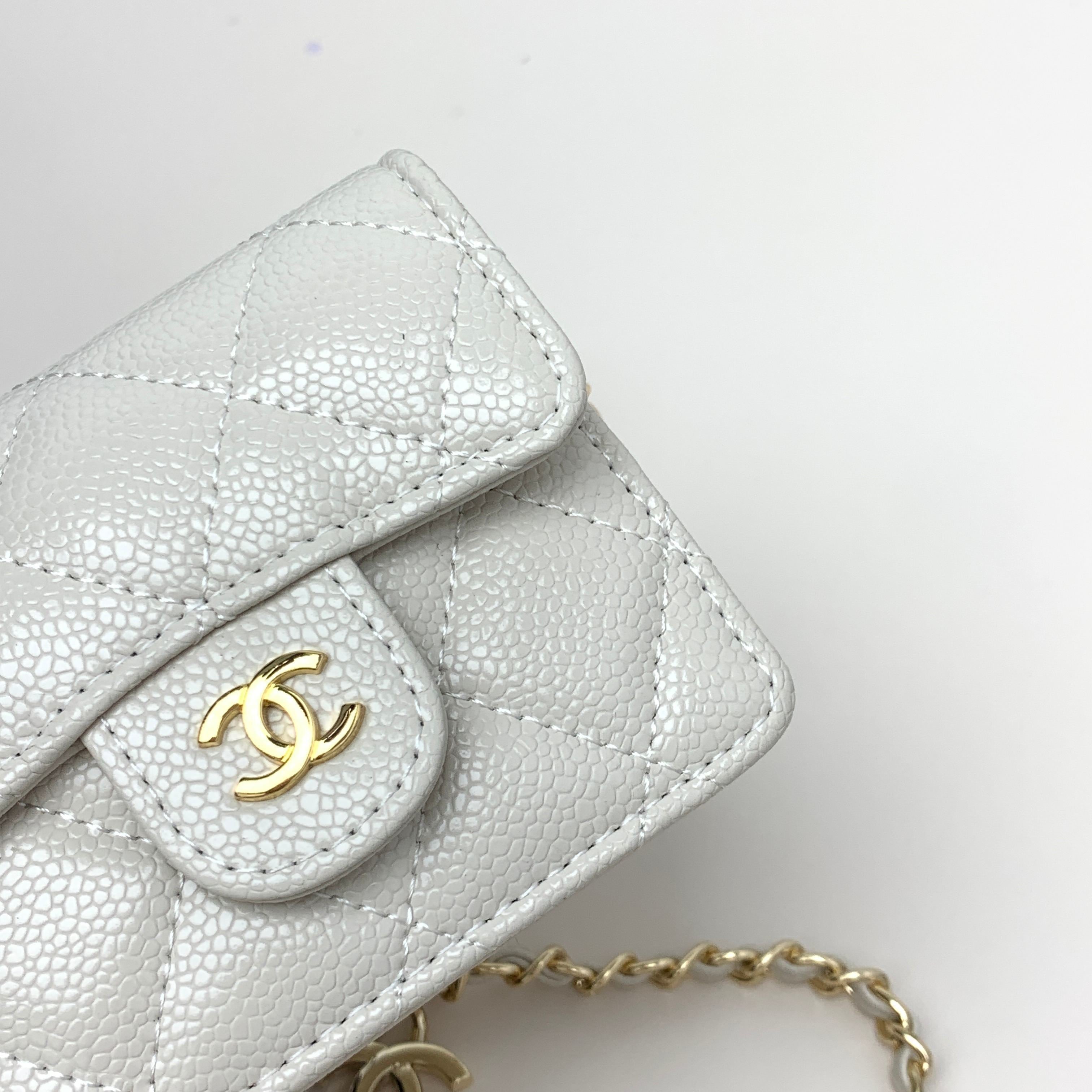 Chanel Boy – Blanc & Or