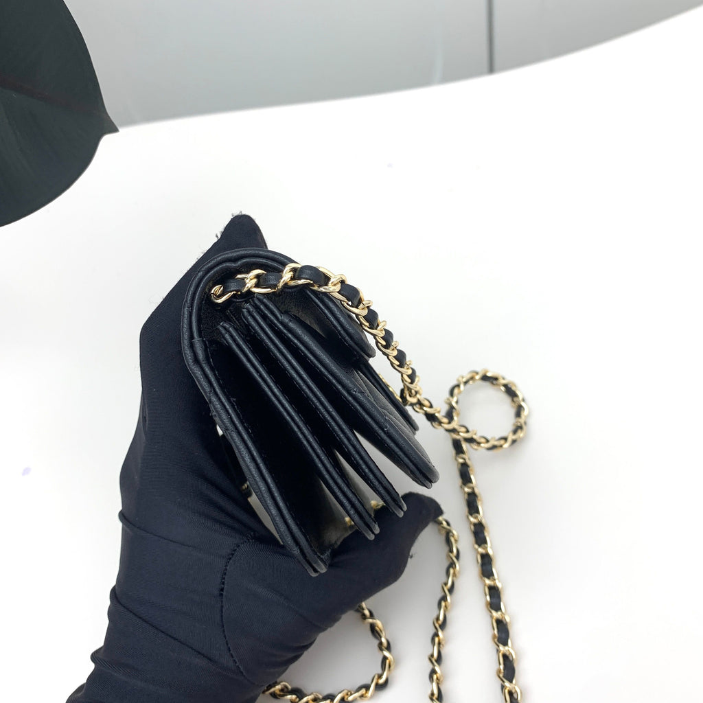 Chanel Boy – Noir & Or Vieilli