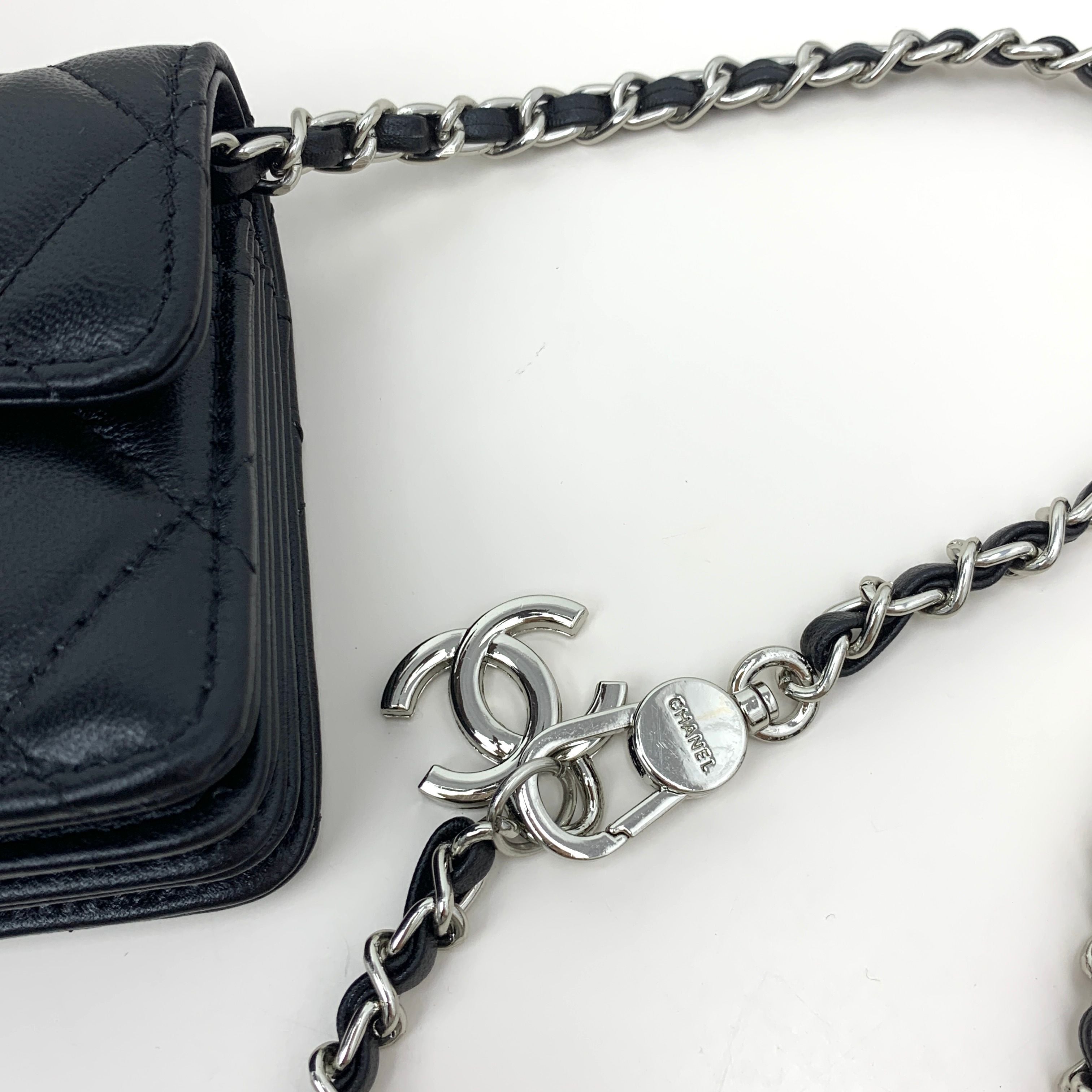 Chanel Boy Medium – Noir & Argent Vieilli